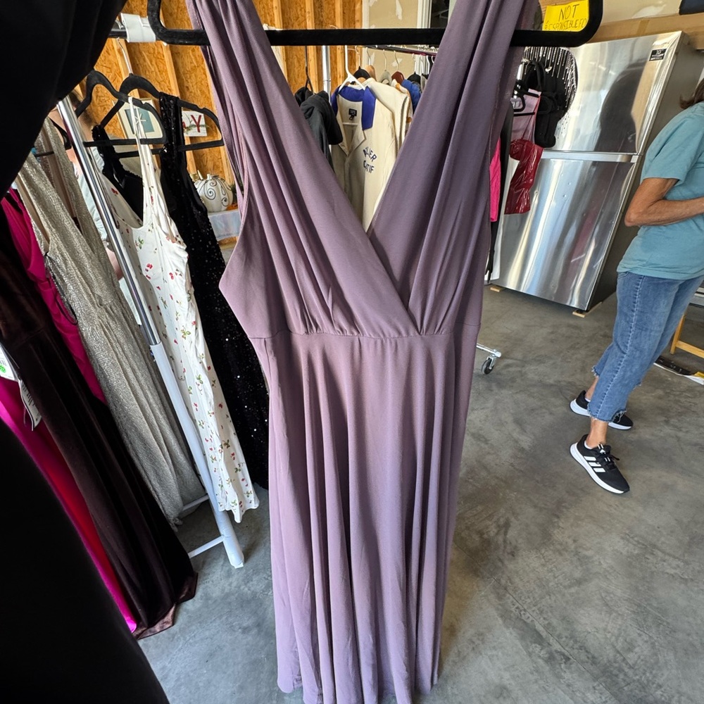 Lulu's Dusty Lavender V-Neck Sleeveless Maxi Dress